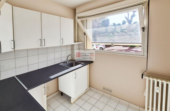 Studio  28m2  calme  lumineux  parking  cave Versailles N.-D — photo 2