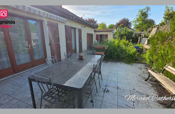 Maison Saint Julien Les Villas 5 pièce(s) 142 m2 — photo 3