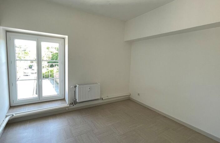 Appartement Montbrison 1 pièce(s) 38 m2 — photo 3