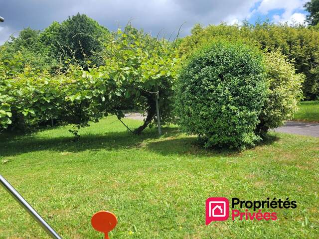 29170 PLEUVEN - Terrain  constructible viabilisé 1205 m2 environ — photo du bien