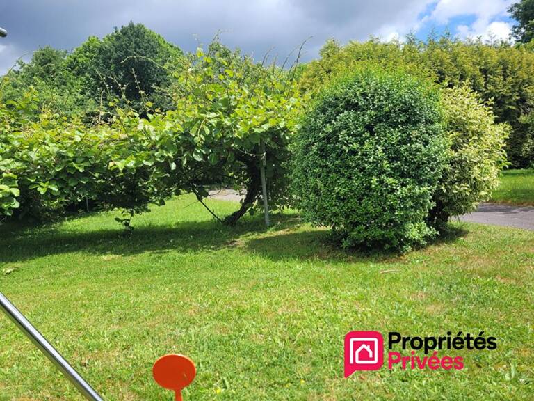 29170 PLEUVEN - Terrain  constructible viabilisé 1205 m2 environ — photo 1