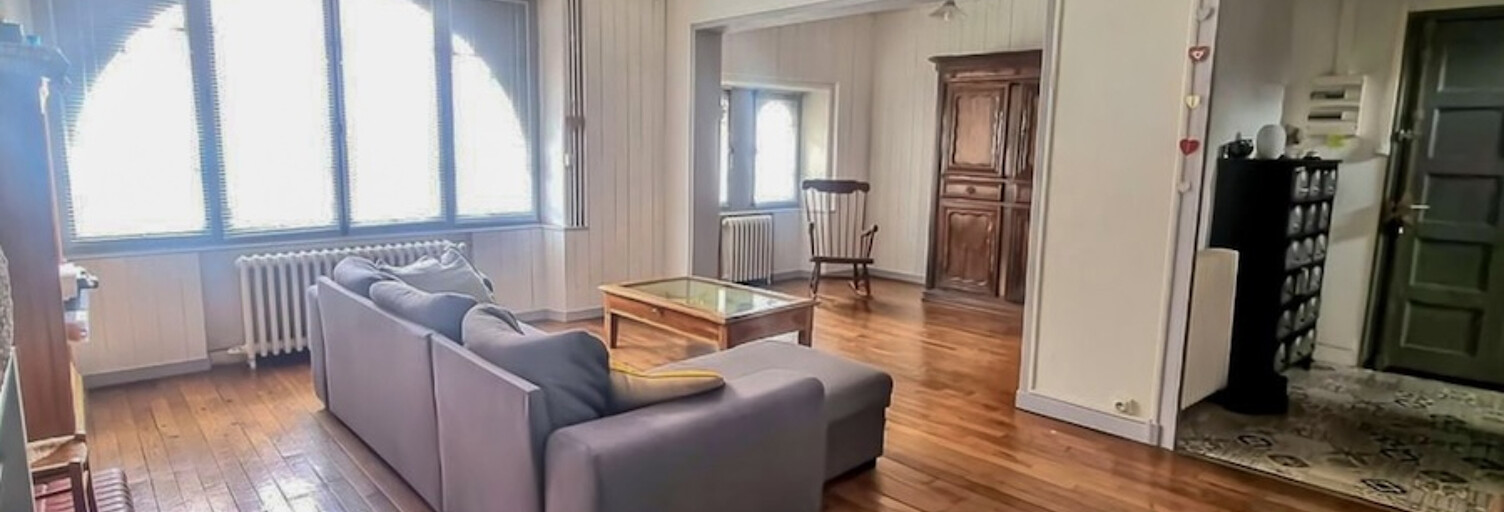 Maison 10 Pièces 225 m² à vendre à Guingamp (22200)