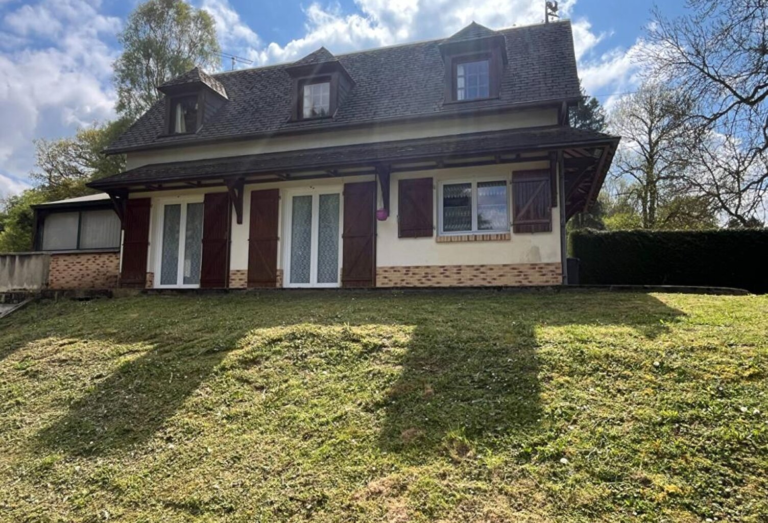 VALLEE DU THERAIN MAISON 2 CHAMBRES 110M2 — photo 1