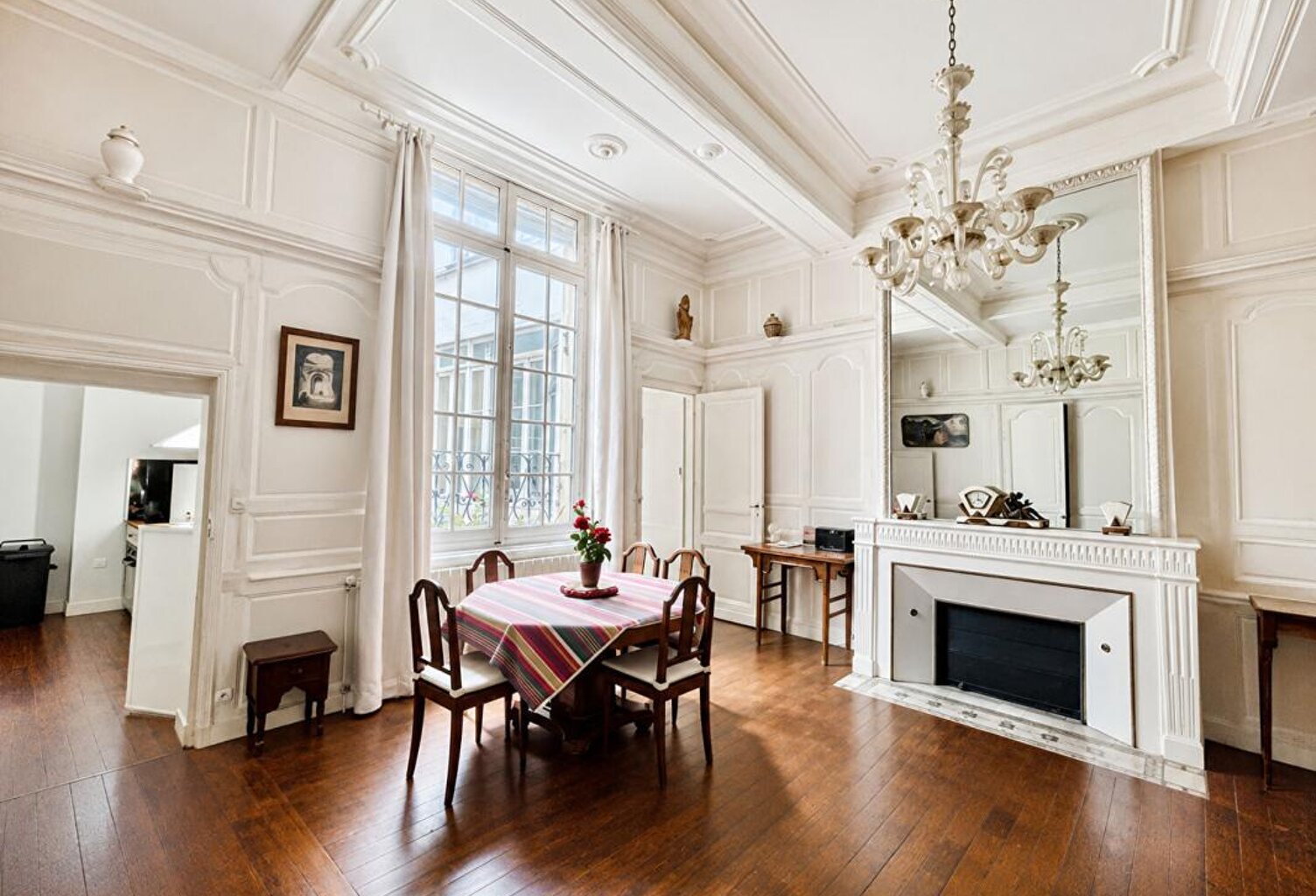 Vente T4 100m2 BORDEAUX (33000) — photo 1