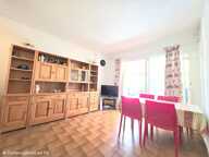 Maison Le Lavandou 35 m2 ,piscine ,terrasse face a la mer ,parking, cellier — photo 2