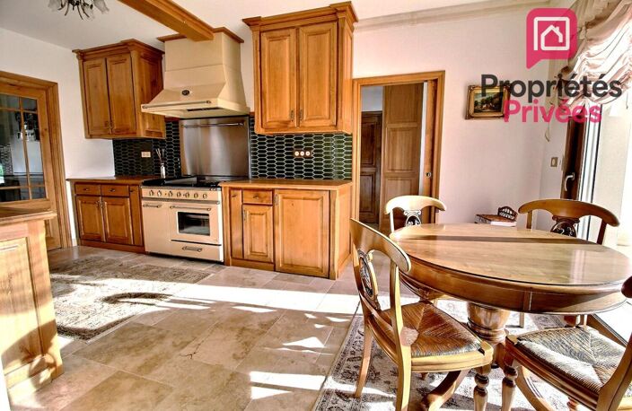A 1h de Paris - A VENDRE ELEGANTE MAISON CONTEMPORAINE d'environ 195 m2, GARAGE, TERRAIN 1535 m2 — photo 5