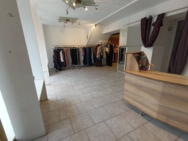 OPPORTUNITÉ RARE   CESSION DE DROIT AU BAIL   MARSEILLE ST L — photo 1