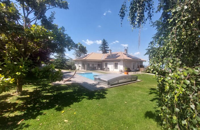 Vente maison 6 pièces 217 m² Montbrison (42600) — photo 2