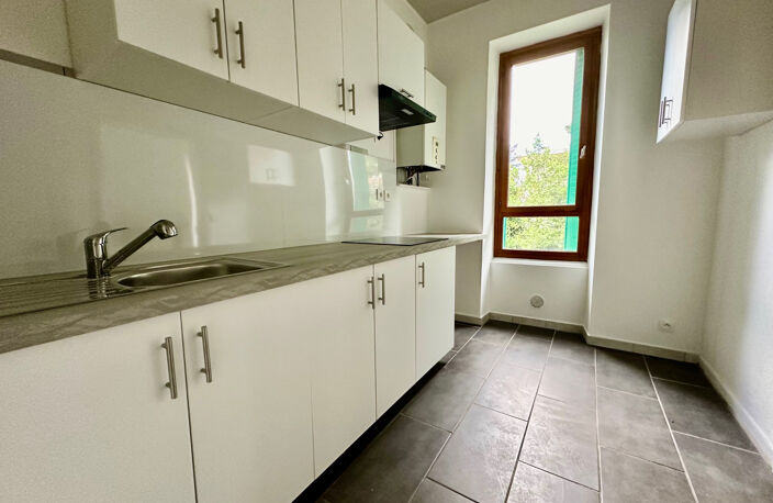 T1 56M2 / AVENUE JOSEPH CLAUSSAT — photo 2