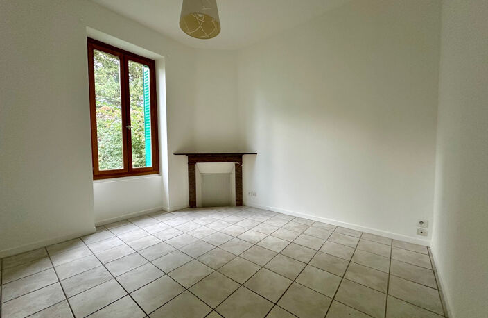 T1 56M2 / AVENUE JOSEPH CLAUSSAT — photo 3