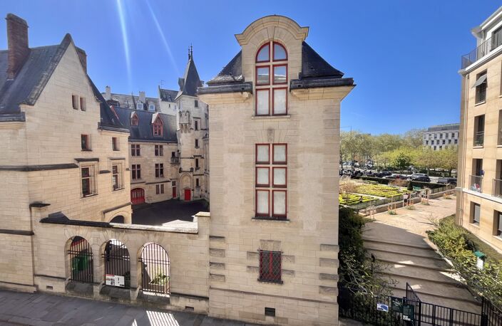 Marais historique - Hôtel de Sens — photo 4