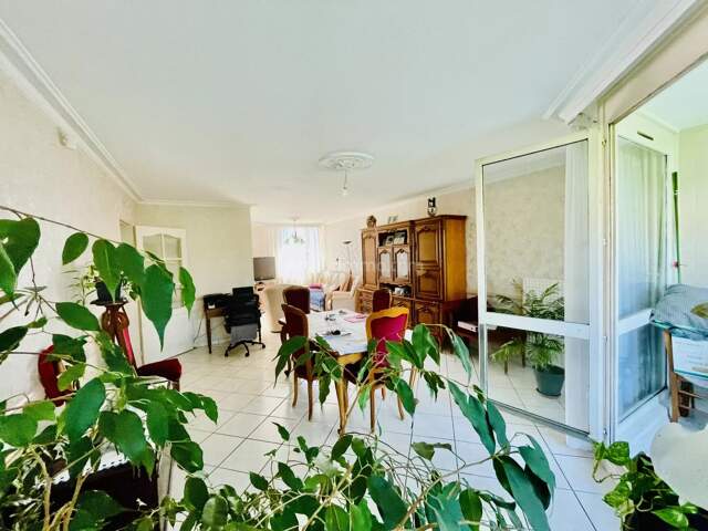 Grenoble - Appartement 4 pièces 84 m² - Terrasse - Parking privé — photo du bien