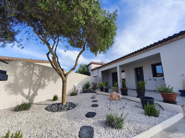 Vend villa T5 avec Garage et piscine — photo du bien