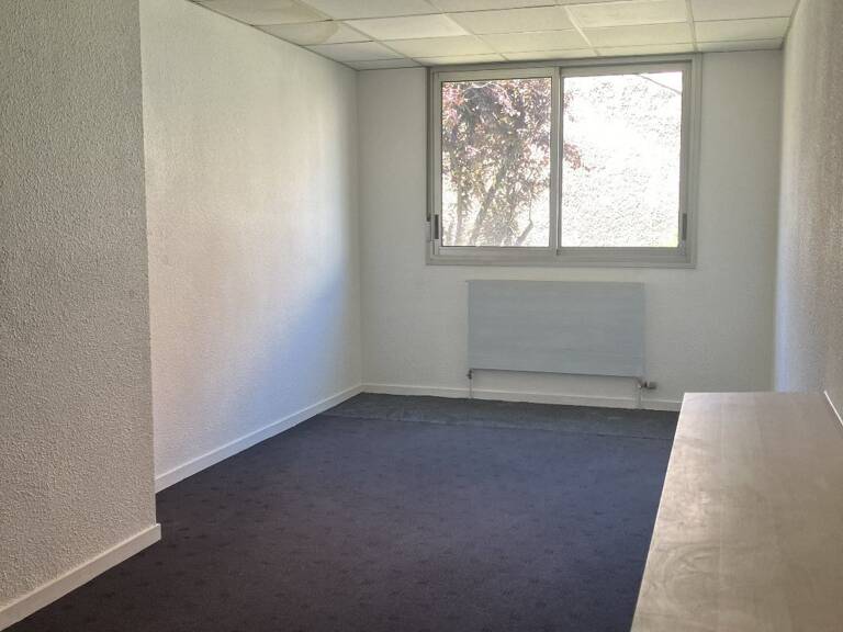 Bureau — photo 1