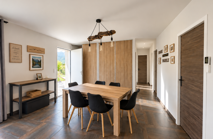 Villa 4 chambres + garage Secteur Ghisonaccia Centre — photo 2