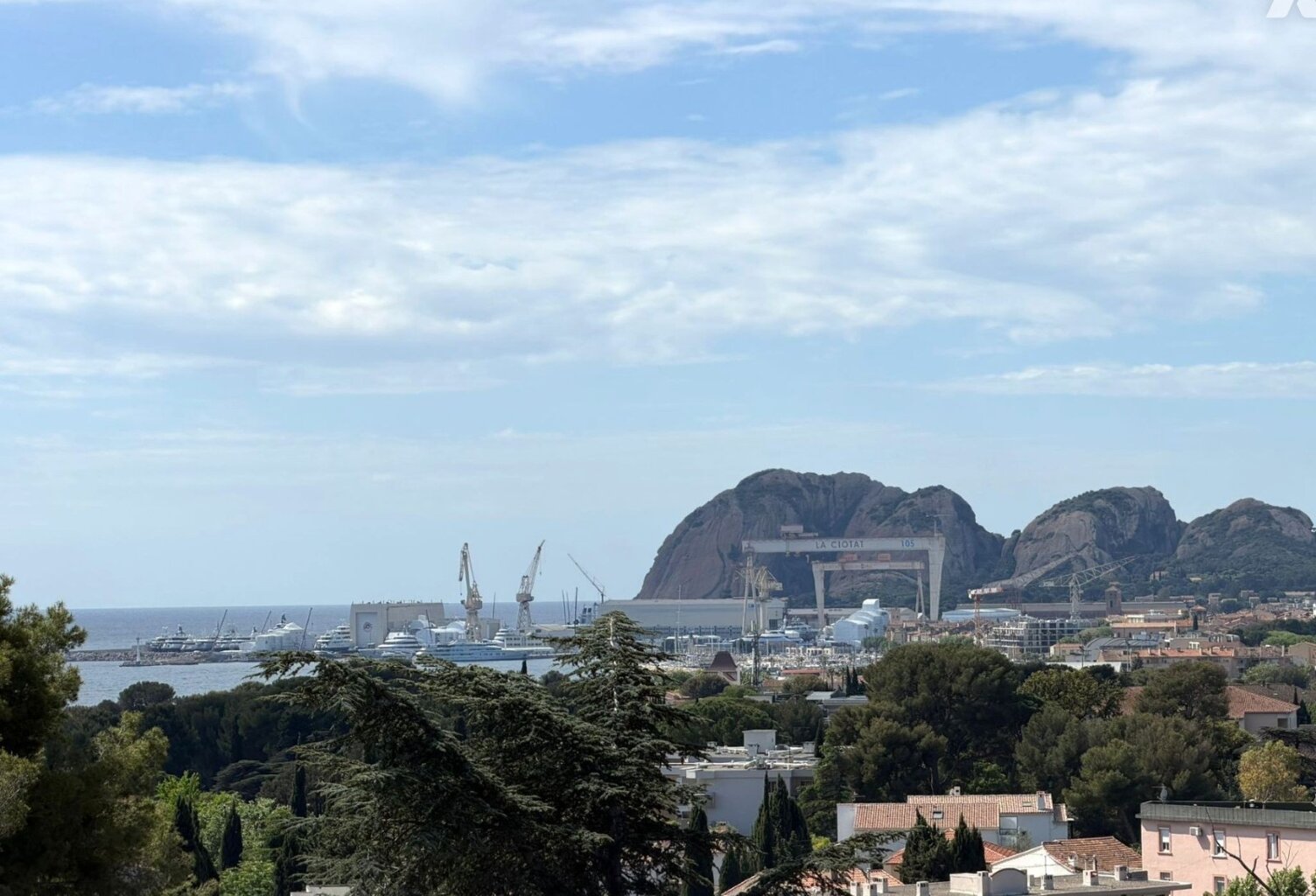 Vente appartement 1 pièce 35 m² La Ciotat (13600) — photo 1