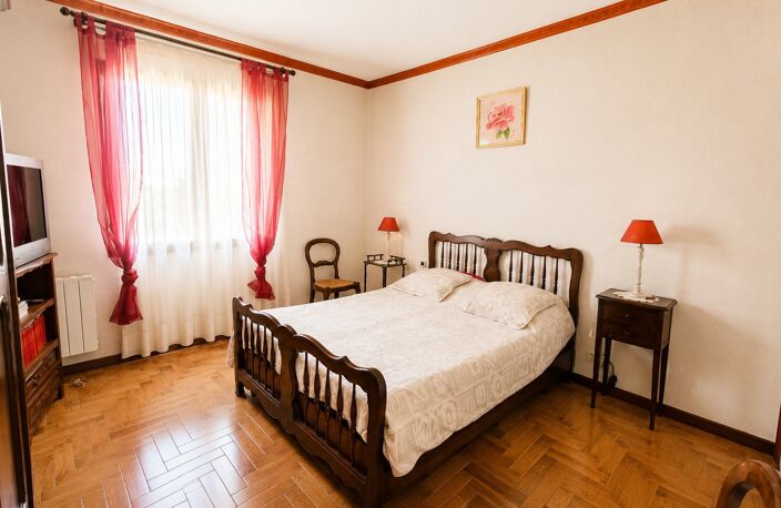 VILLA T5 / JARDIN / GARAGE — photo 4