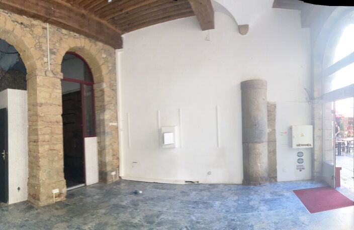Local commercial — photo 4