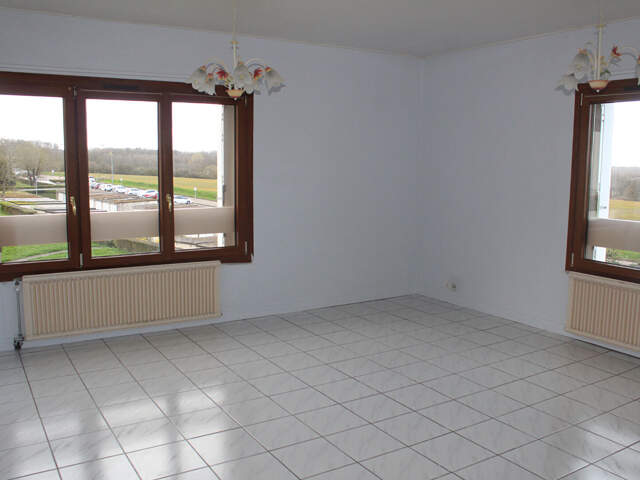 AUXERRE, Quartier Hôpital appartement F3 en très bon état — photo du bien