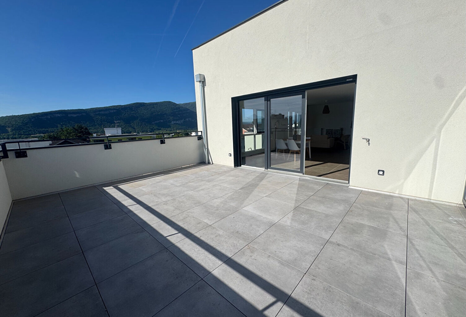 ATTIQUE 100M2 - TERRASSE 41M2 — photo 1