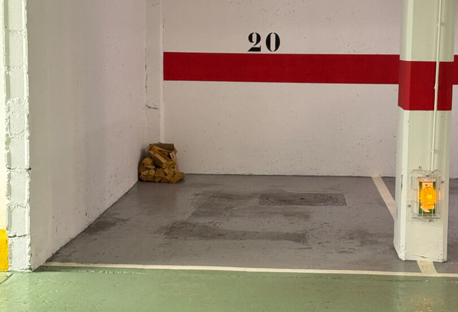 Parking / box Paris — photo 1