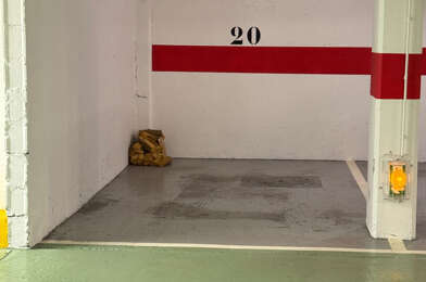 Garage  37000 €