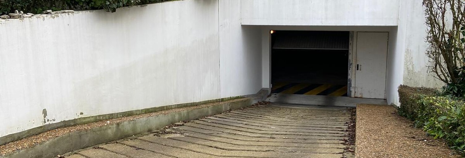 Garage  10 m² à louer à Amiens (80000)