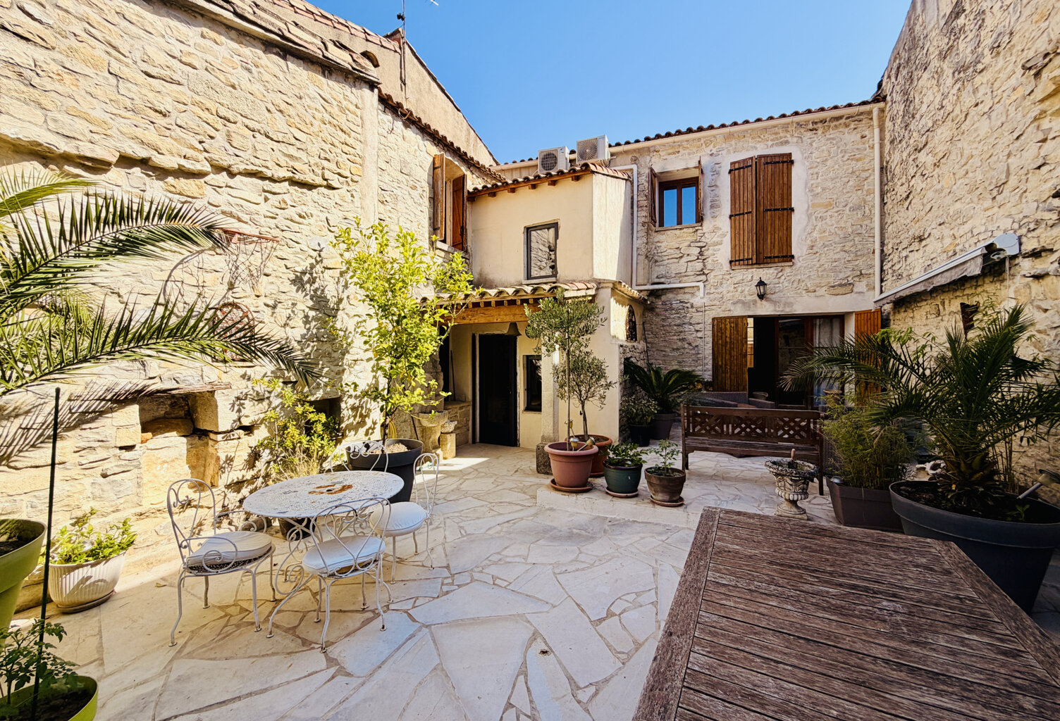Maison de village de caractère   Charme absolu, cour excepti — photo 1