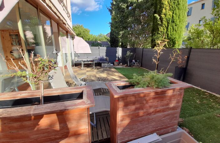 Vente appartement 4 pièces 61 m² Sanary-sur-Mer (83110) — photo 2