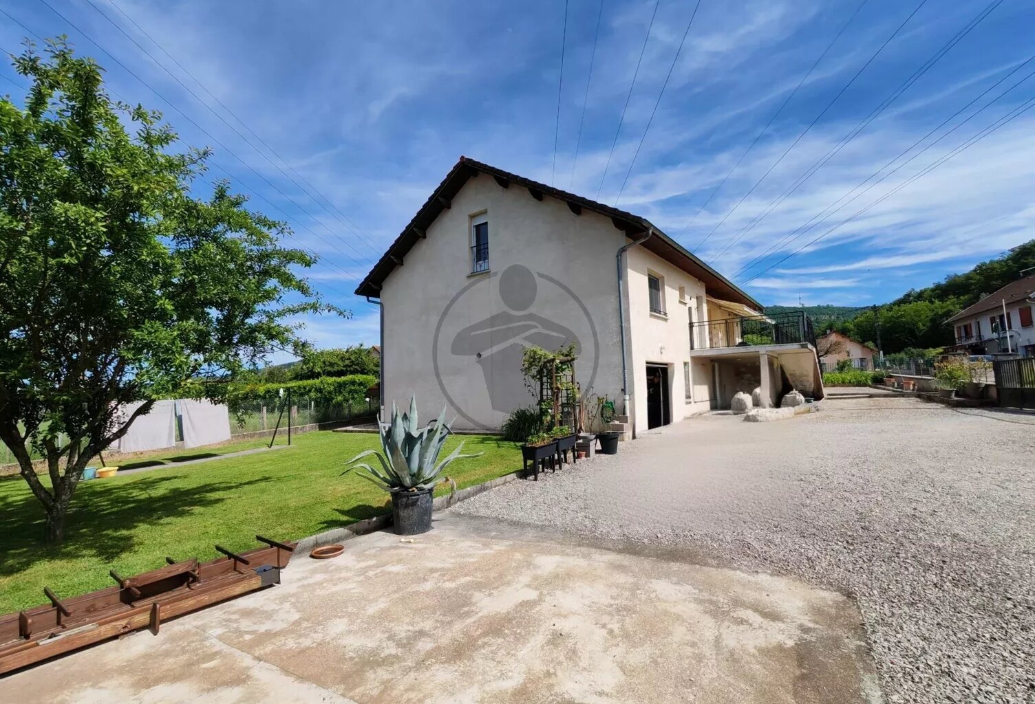Spacieuse maison familiale à Chalezeule, 8 pièces, 219m² — photo 1