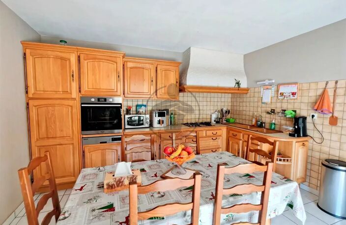Spacieuse maison familiale à Chalezeule, 8 pièces, 219m² — photo 3