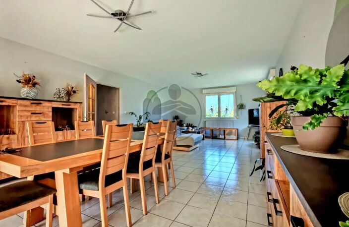 Spacieuse maison familiale à Chalezeule, 8 pièces, 219m² — photo 4