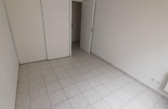 Vente appartement 4 pièces 92 m² Marseille 3 (13003) — photo 5