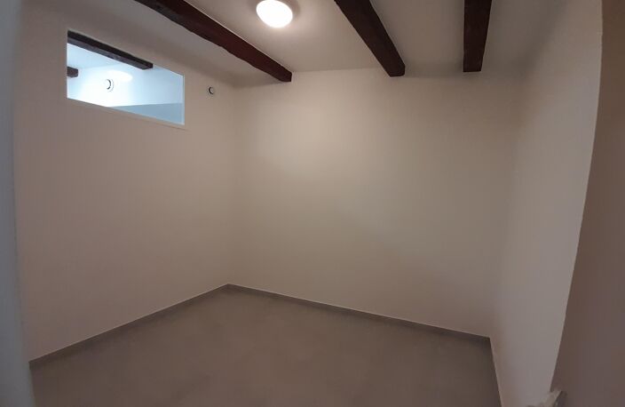 Vente appartement 2 pièces 27 m² Marseille 11 (13011) — photo 2