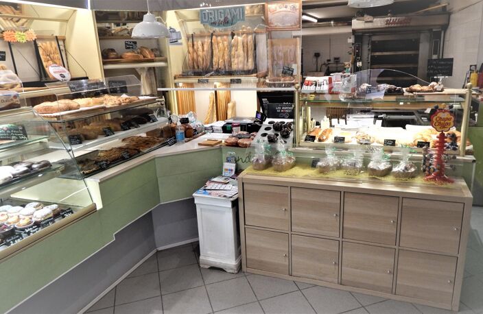 Vente commerce  200 m² Garéoult (83136) — photo 3
