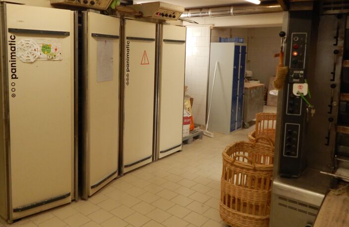 Vente commerce  200 m² Garéoult (83136) — photo 4