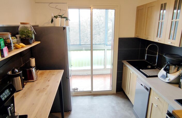 Vente appartement 3 pièces 71 m² La Seyne-sur-Mer (83500) — photo 2