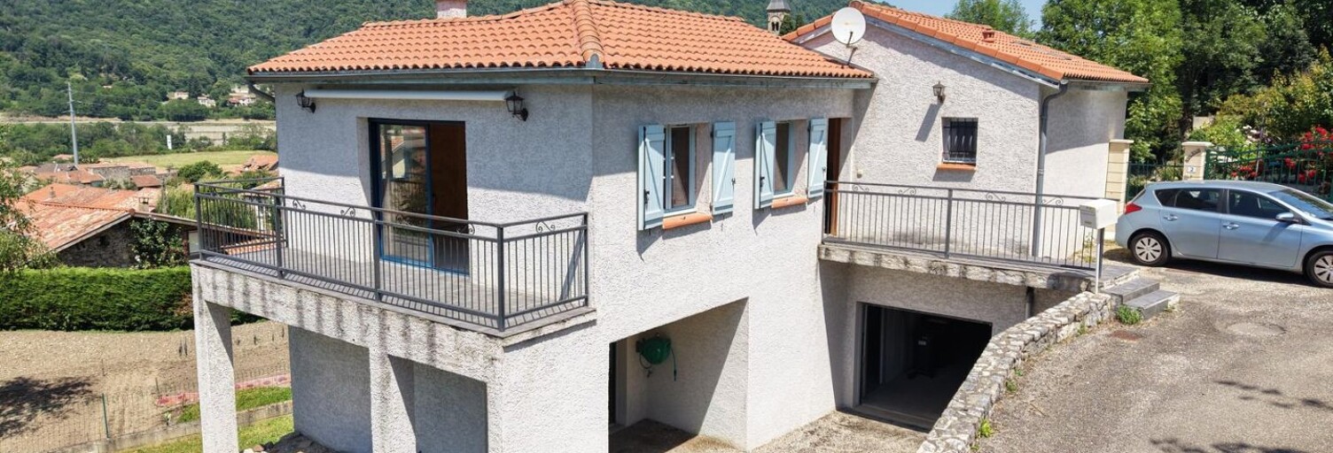 Maison 5 Pièces 102 m² à vendre à Tarascon-sur-Ariège (09400)