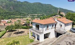 Maison 5 Pièces 102 m² à vendre à Tarascon-sur-Ariège (09400)