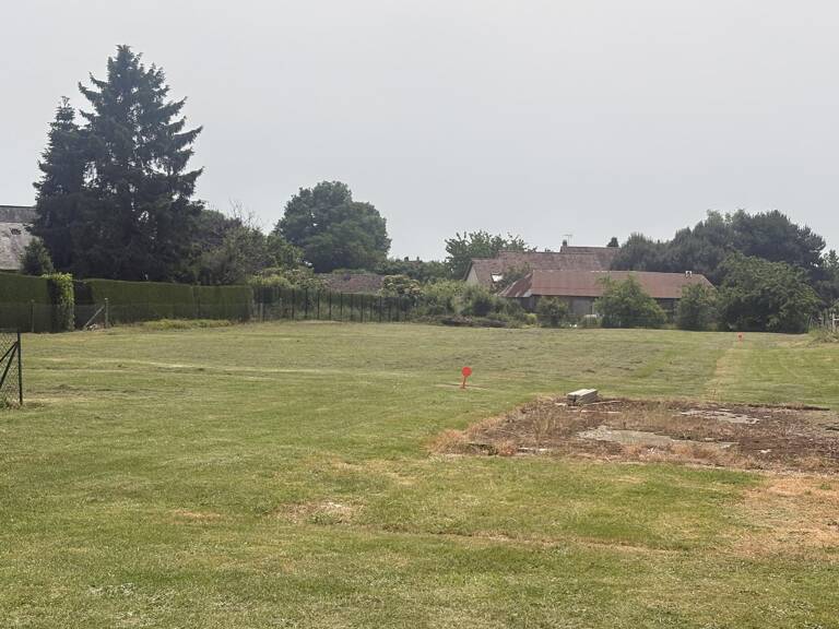 Terrain à construire  1562 m²  — photo 1