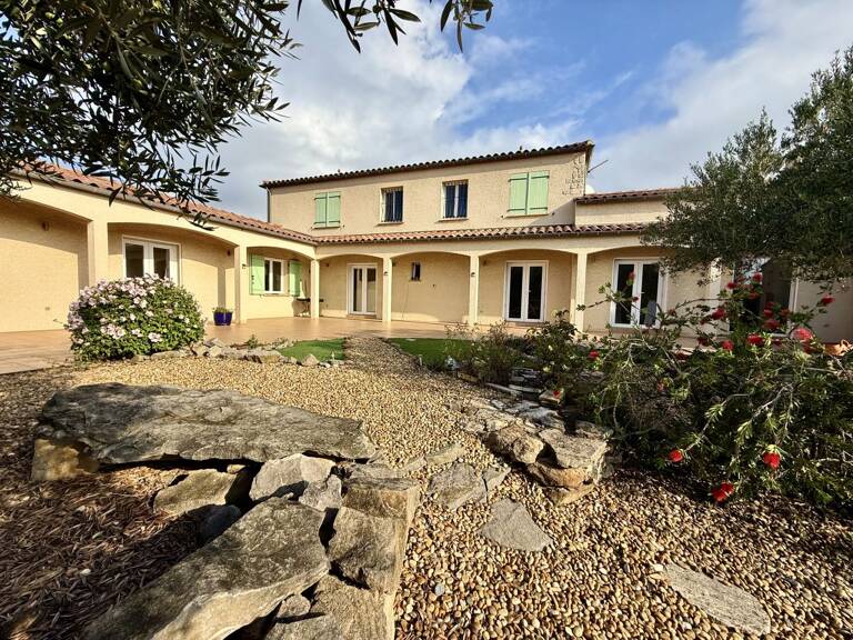 Maison piscine — photo 1