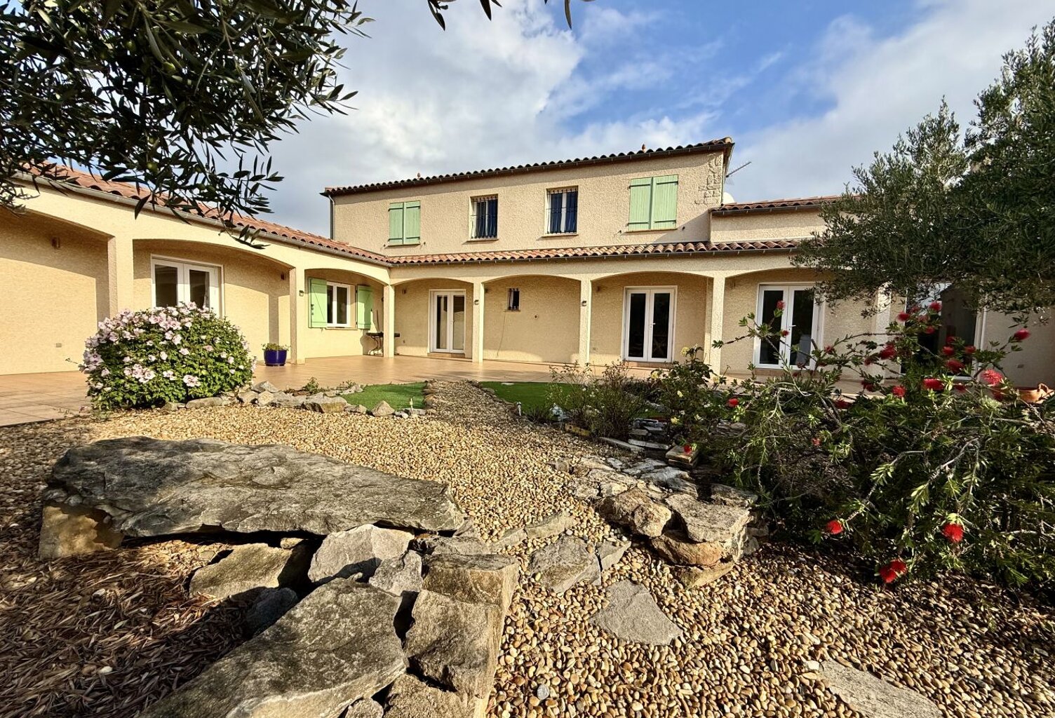 Maison piscine — photo 1