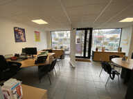 Ste Thérèse - local commercial en souplexe - 120 M2 + 2 PK — photo 4