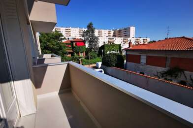 Appartement 3 pièces 740 €