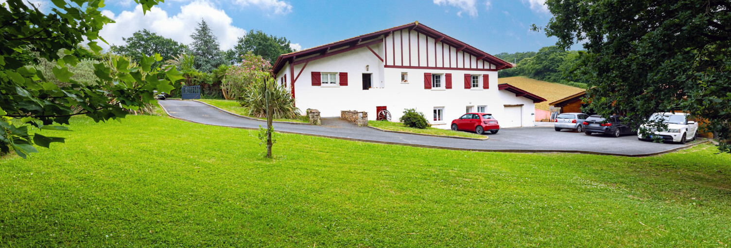 Maison 10 Pièces 270 m² à vendre à Urrugne (64122)