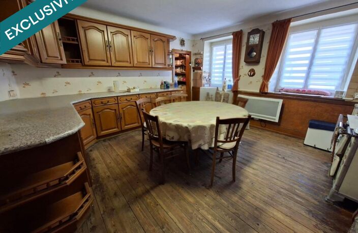 Opportunité unique, ensemble immobilier avec garage loué et vaste appartement à réinventer. — photo 4