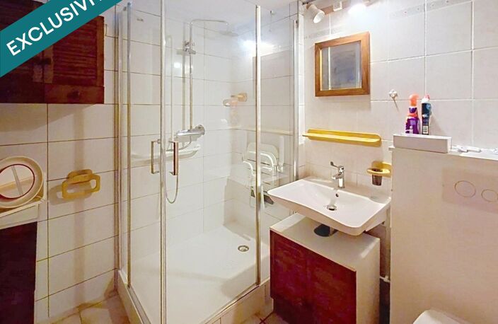 Opportunité unique, ensemble immobilier avec garage loué et vaste appartement à réinventer. — photo 5