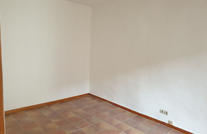 Maison de village 1 chambres et cave — photo 3