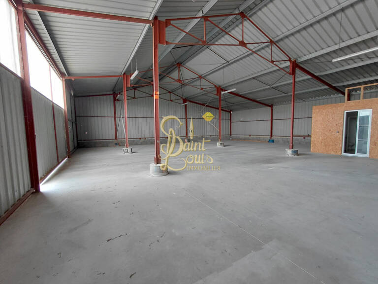 HANGAR 5 ET 6 - 300 M2 — photo 1