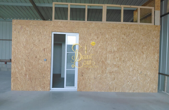 HANGAR 5 ET 6 - 300 M2 — photo 3